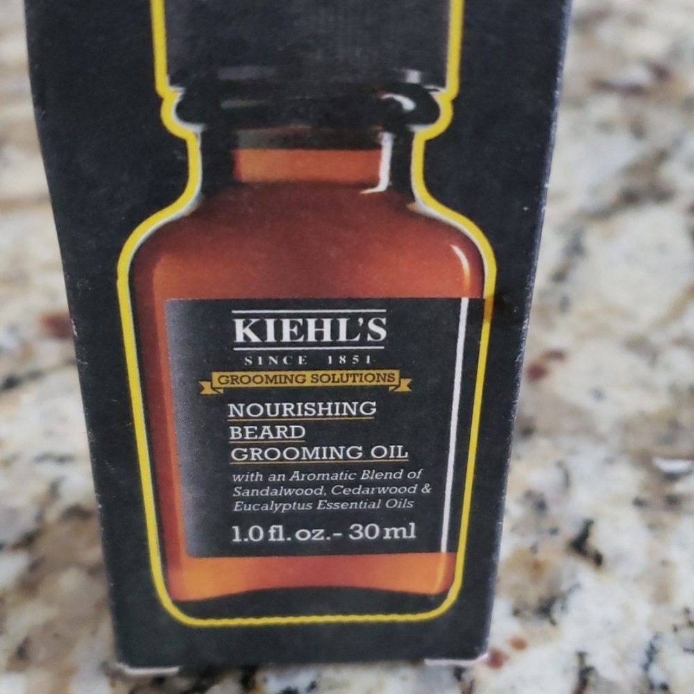 Mens grooming oil